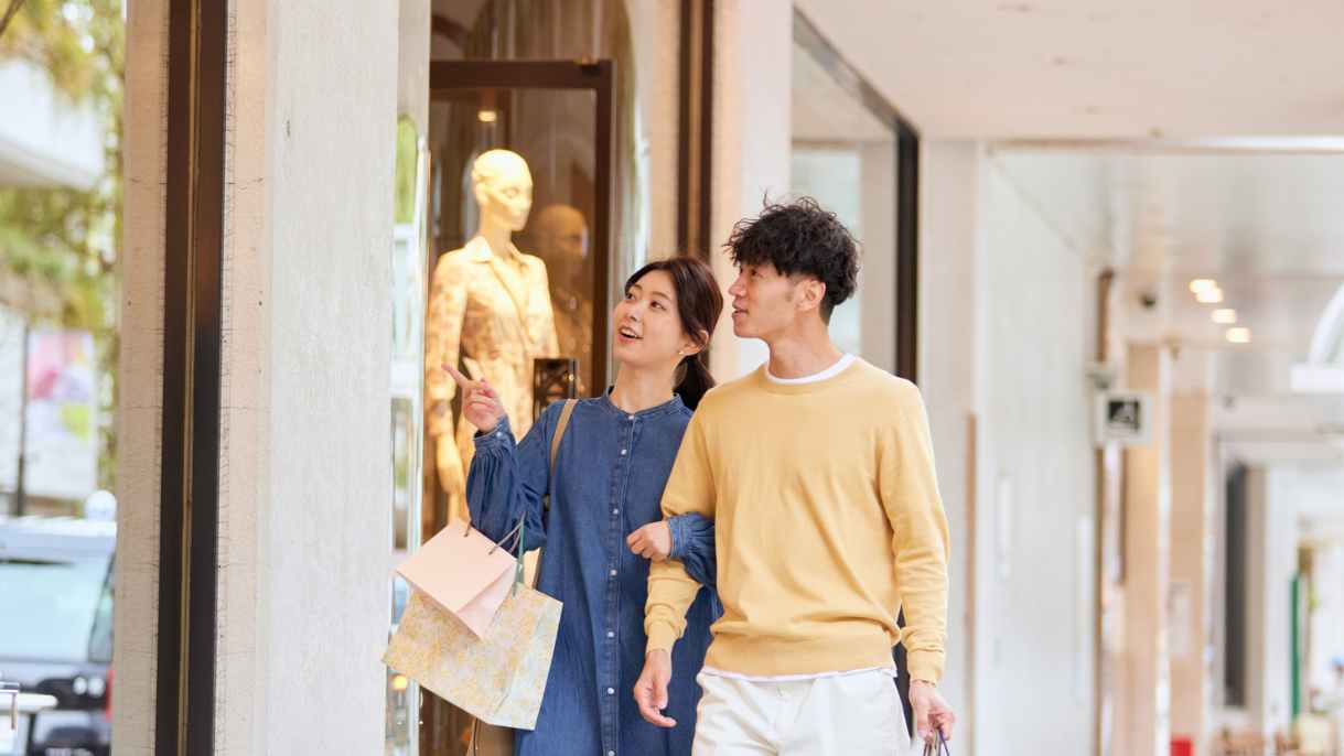 Eksplor Tempat Romantis